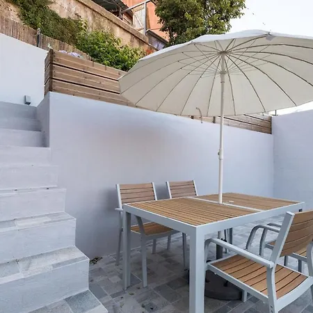 Apartment Casa Das Andorinhas - Central Aprtmnt W Terrace! Lisbon
